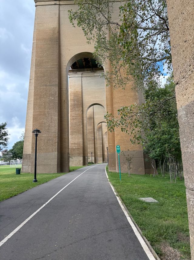 Hell gate