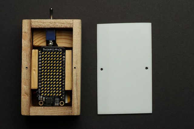 Top-down view of the box breathing box